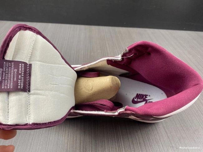 MaikeSneakers Jordan Bordeaux Air 555088-611 High 1 OG 0817
